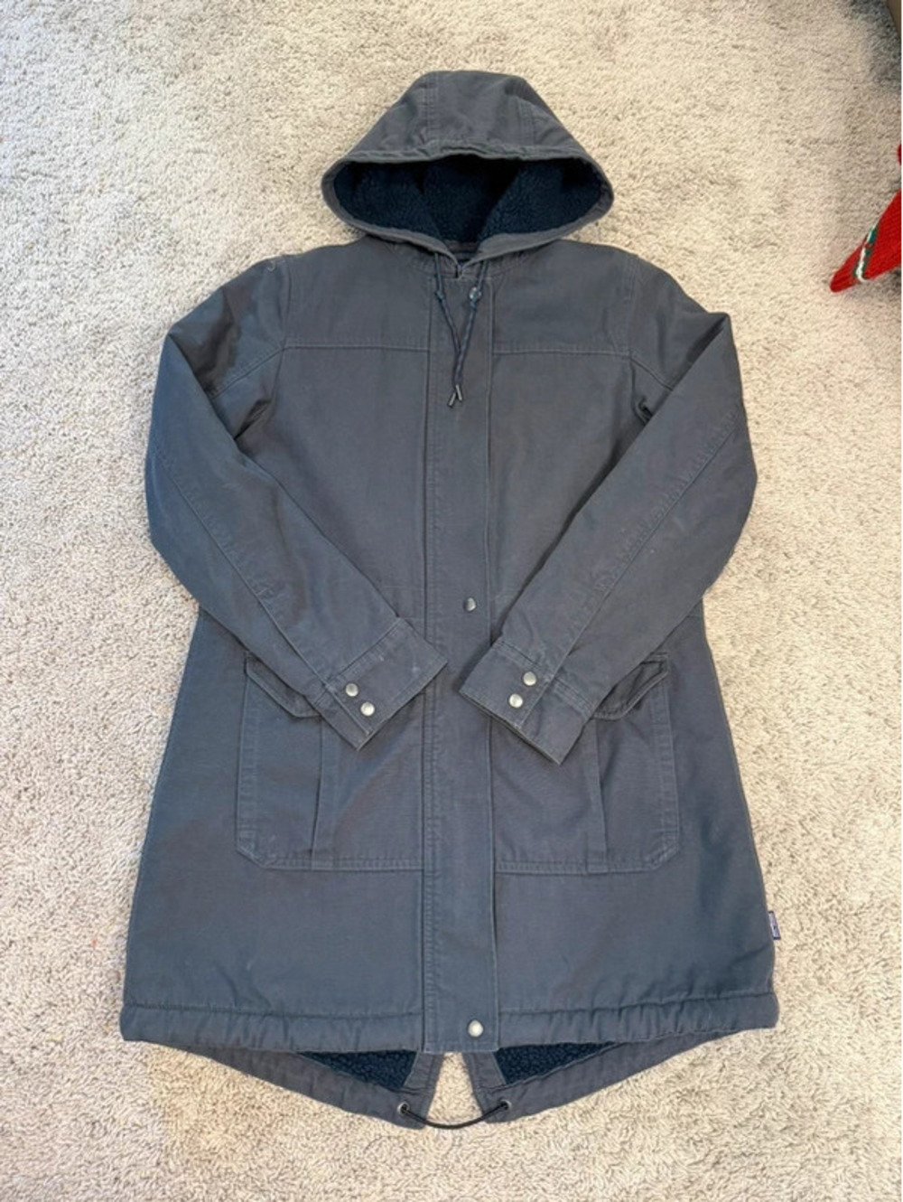 Patagonia Prairie Dawn Parka Women’s Small Gray Sherpa Fleece Lined Hooded Coat